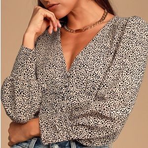 NWOT Beautiful animal print blouse